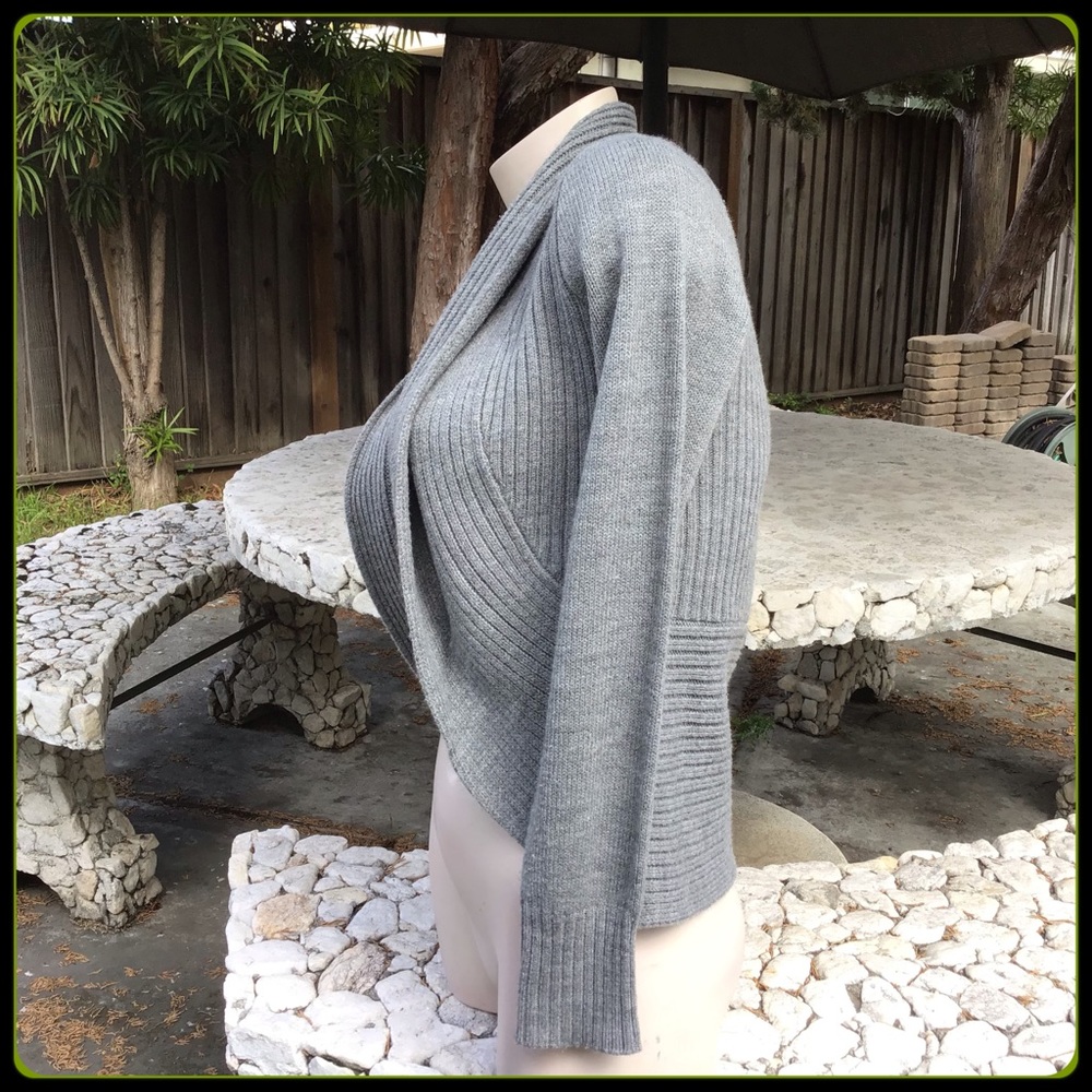 H&M cardigan sweater - Picture 3 of 6